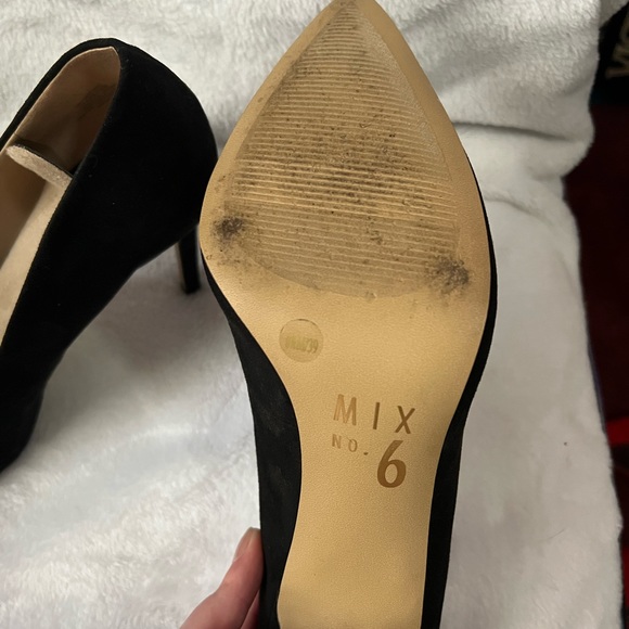 Pointed toe heels - Picture 4 of 4